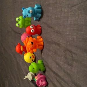 Bath toys